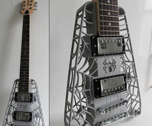 3d-printed-guitars-by-olaf-diegel-m