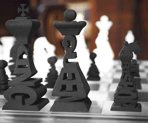 3d-printed-typographical-chess-set-m
