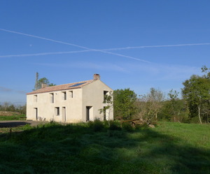 A-farm-in-france-m