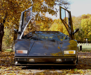 A-man-builds-a-lambo-from-scratch-literally-m