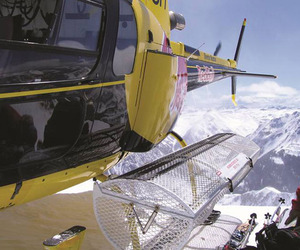 A-sky-high-skiing-adventure-m