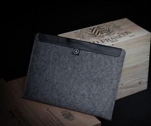 Aecraft-ultra-slim-macbook-air-felt-sleeves-m