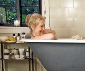 Amazing-bathroom-from-its-complicated-movie-m