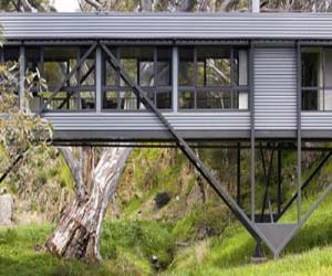 Amazing-bridge-house-m