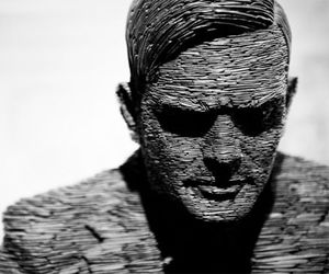Amazing-slate-statue-by-stephen-kettle-m