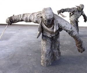 Amazing-wood-sculptures-by-gregor-gaida-m