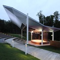 Amphitheatre-canopy-embraces-alcoas-reynobond-acm-s