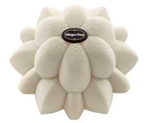 An-edible-flower-by-kiki-van-eijk-for-haagen-dazs-m