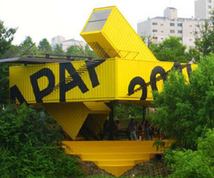 APAP OPEN SCHOOL, by Lot-Ek