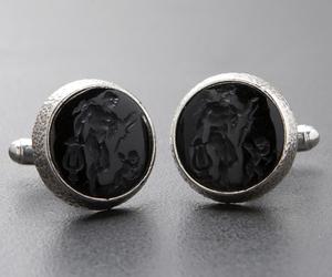 Apollo-with-lyre-eros-black-onyx-silver-cufflinks-m