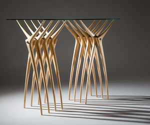 Ard-console-table-at-designers-block-in-london-m