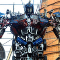Autobots-leader-optimus-prime-stands-11metres-s