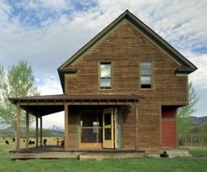 Avis Compound Granary by Fernau and Hartman Architects