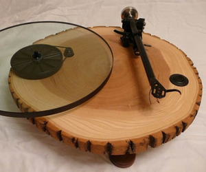 Barky-turntable-m