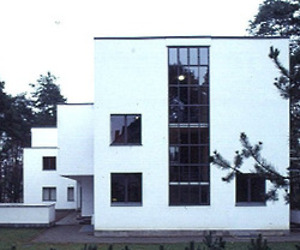 Bauhaus-masters-houses-by-walter-gropius-m