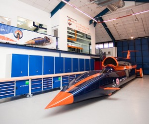 Bloodhound-super-sonic-car-m