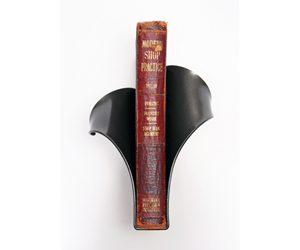 Book-sconce-by-iron-design-company-2-m