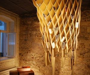 Bookwave-hanging-storage-m