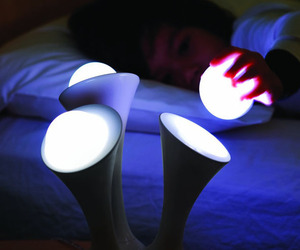 Boon-glo-nightlight-with-portable-balls-m