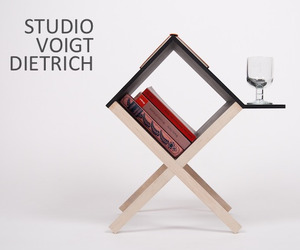 Buchtisch by Voigt Dietrich