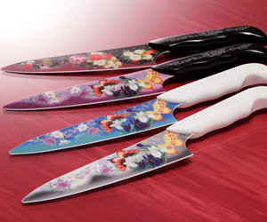 Butterflies-on-a-ceramic-knife-m