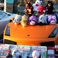 Car-enthusiasts-bring-toys-to-kids-s