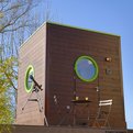 Carre-detoiles-a-tiny-portable-prefab-cube-s