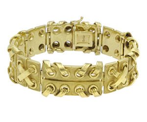 Cartier-gold-bracelet-m