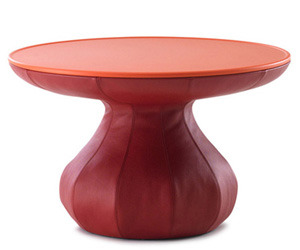 Casual-leather-desk-design-by-leolux-m