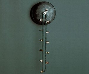 Catena-wall-clock-by-andreas-dober-m