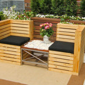 Chairs-from-recycled-pallets-s