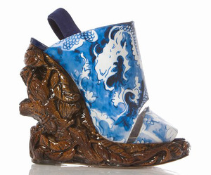 Chic-chinoserie-couture-shoes-m