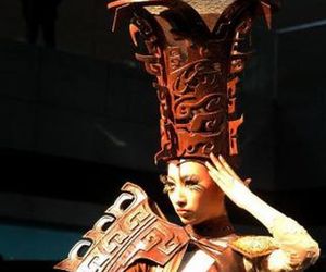 Chocolate-fashion-parade-in-china-m