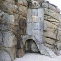 Cliffside-beach-hut-1089-s
