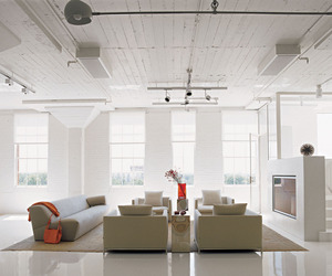 Collectors-loft-in-san-antonio-by-poteet-architects-m