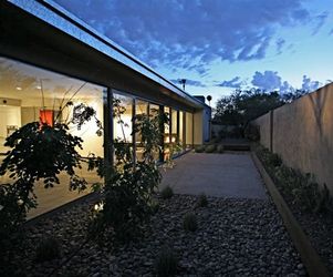 Colonia Miramonte by DeBartolo Architects