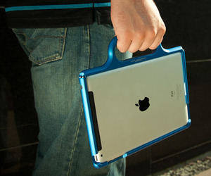 Colorware-grip-case-for-apple-ipad-in-gear-m
