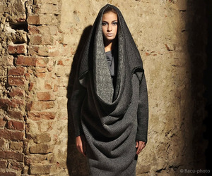 Concealment-in-fashion-by-zuzana-culinkov-m