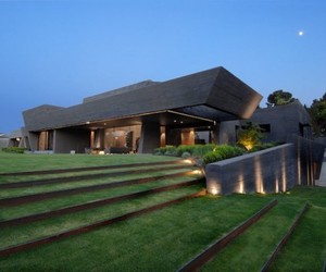 Concrete-house-ii-by-a-cero-m