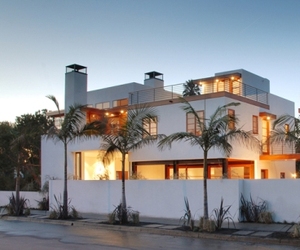 Contemporary House in Venice Beach California