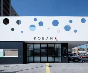 Contemporary-koban-police-station-in-japan-m