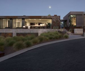 Contemporary Residence in Phoenix, Arizona