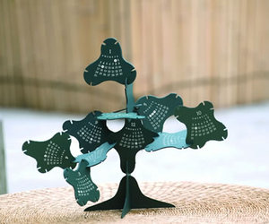 Cool-bonsai-looking-calendar-for-your-desk-m