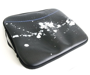 Cool-recycled-tyre-tube-bags-by-seal-m