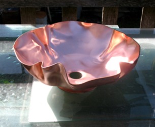 Coppercrenelatedvessel-sink-m