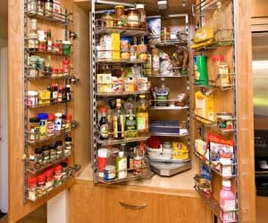 Courmet-kitchen-pullout-pantry-by-hafele-m