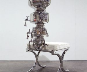 Creative-076-degrees-chair-has-a-message-to-convey-m