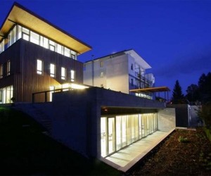Cube-architecture-building-of-villa-mon-repos-m