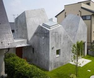 Cubist-concrete-house-832-m