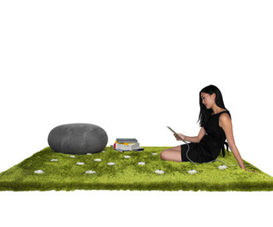 Daisy-garden-interactive-rug-m